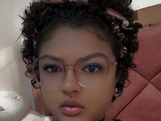 Chat video erotica emily-carzon