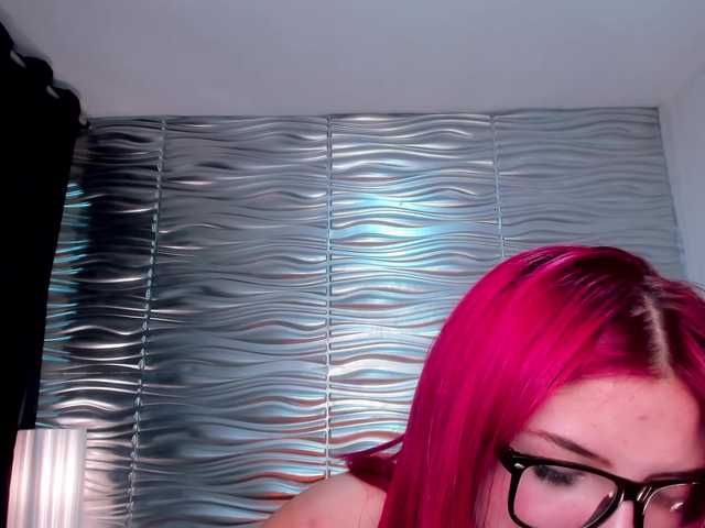 Fotografie EmilyBenz1 ʕ•́ᴥ•̀ʔっI will give a little excitement and pleasure to your weekend ♥/Full naked 99/ Ride Dildo 131 tkns .