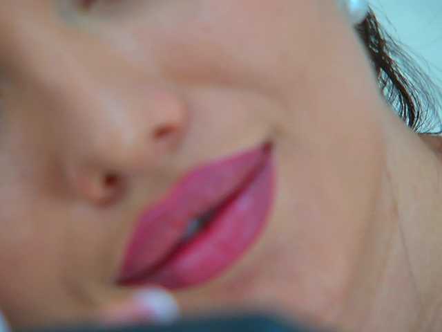 Screenshot di trasmissione EmilyNovaa