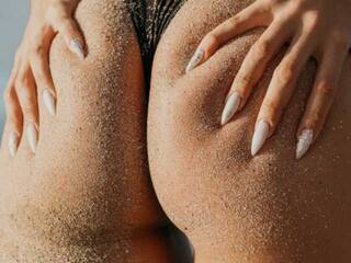 Chat video erotica Evelynne---Lisa