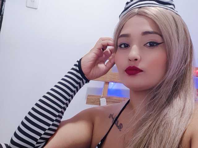 Video chat erotica evelynrose69