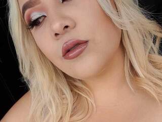 Chat video erotica Fiiorella23