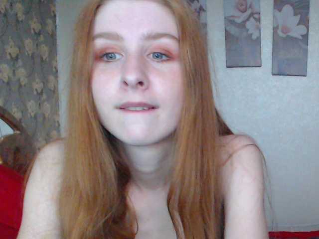 Fotografie FireShoWw friendly redhead girl searching for u! #sexy #redhair #young #cute #natural #hot #sweet #shaved #funny #friendly #horny #ass #pussy #toys #smile #new #smart