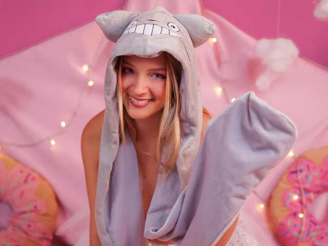 Foto del profilo FloraClark