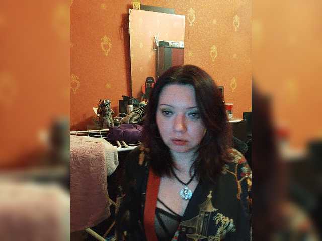 Fotografie FoxxyLove69 Dirty talk and simple conversation 60 tokens, type of goal 1500 I do strip shows and squirt shows for everyone. Any of your desires are completely private.