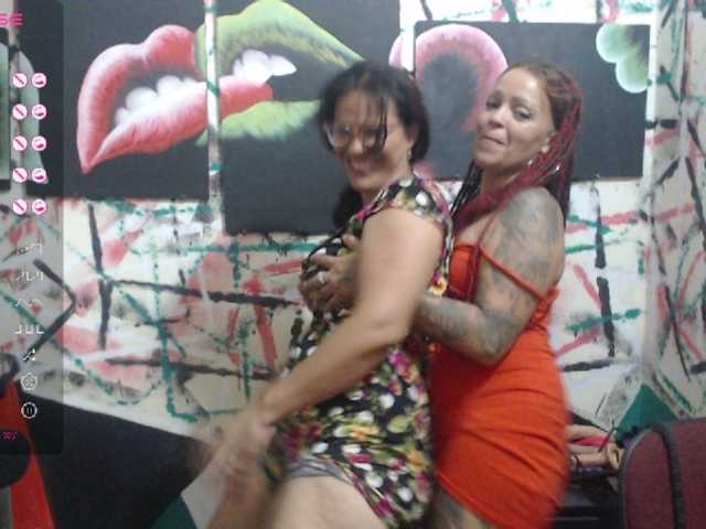 Fotografie fresashot99 #lesbiana#latina#control lovense 500tokn por 10minutos,,,250 token squirt inside the mouth #5 slaps for 15 token .20 token lick ass..#the other quicga has enough 250 token