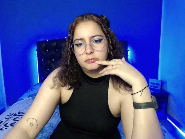 Fotografie goddesstepha1 Hi , enter if u wanna talk! Goal: GOAL: Sexy Dance #teen #lovense #boobs #cute #new -I dont do free shows xoxox