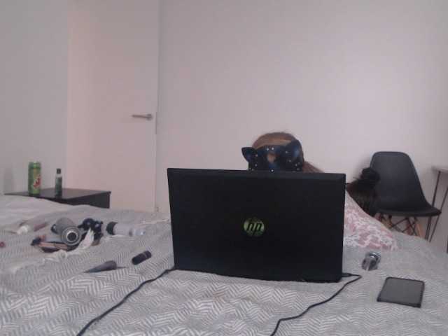 Screenshot di trasmissione GodessKristina-and-TS