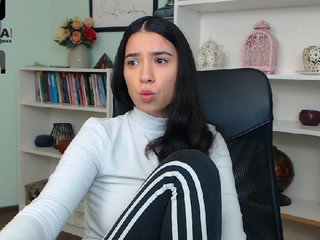 Fotografie Henriqua #lovenseon #maybe #squirt #lovense #lush #ohmibod #new #cute #teen #brunette #sensual #pussy