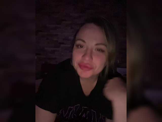 Screenshot di trasmissione HollyDoll