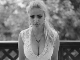 Chat video erotica hotboginya