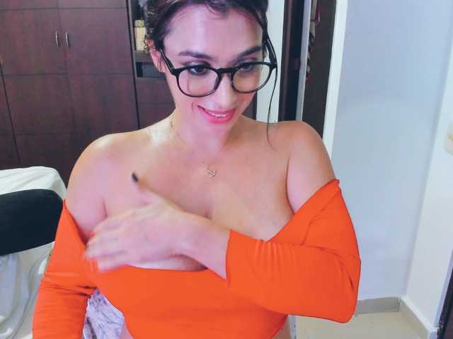 Screenshot di trasmissione HUGETITS90XX