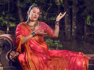 Chat video erotica indirayaa