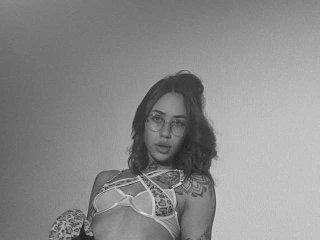 Foto del profilo v_-_-_v