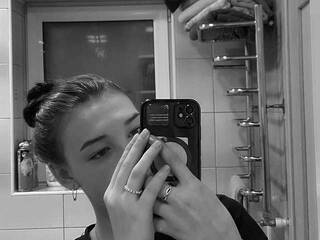 Chat video erotica jeansharp