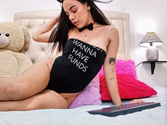 Video chat erotica KamilaJoyce23