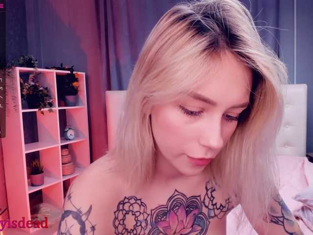 Screenshot di trasmissione KaprinaGirrs
