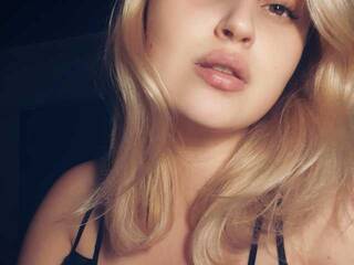 Chat video erotica KarinaOh