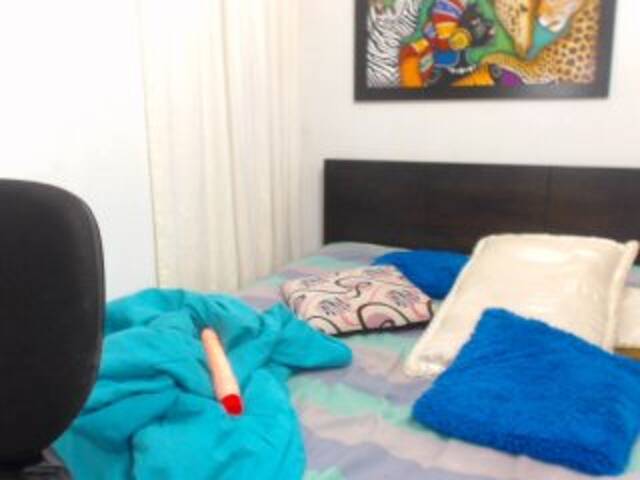 Screenshot di trasmissione KarlaHarrison