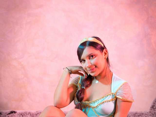Foto del profilo KarlaJoness