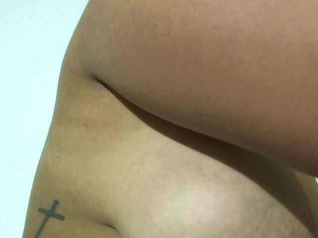 Fotografie kellylatinhot bigass bigtits latina ebony tattoo