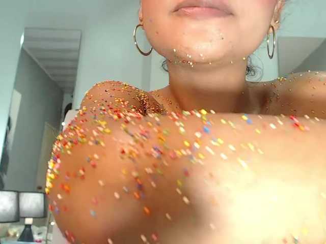 Fotografie kendallanders wellcome guys,who wants to try some of this delicious candy? fuck hard this candy at goal @599// #sexy #fingering #candy #amateur #latina [499 tokens remaining] [none]599