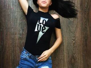 Chat video erotica KiraCosmos