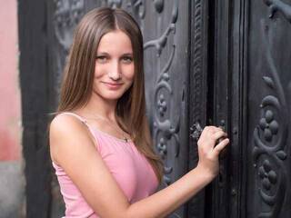 Chat video erotica KiraMonroe69