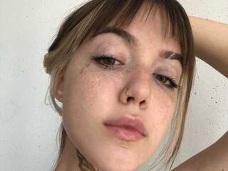 Chat video erotica KisaLisaaa