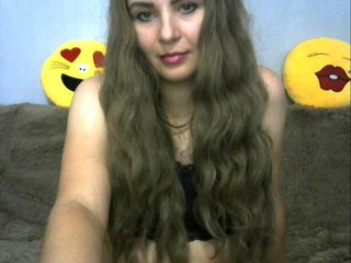 Fotografie KrisXS Hello! My name i***ristina! If you like me, put love, add to friends. Show chest worth 50 talk., Pussy 100, ass 50 show ***pers. Watching camera 20 current. I put music to order.
