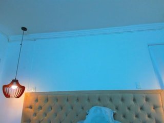 Chat video erotica kuky-curly
