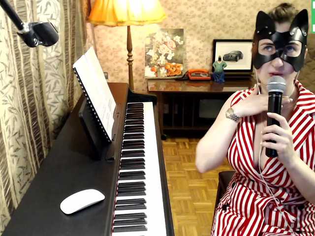 Fotografie L0le1la Hello everyone! My name is Vlada! And I'm learning to play the piano) Give me flowers: - 505 tk. Change dress: - 123 tk. Your name on me: 254 tk.