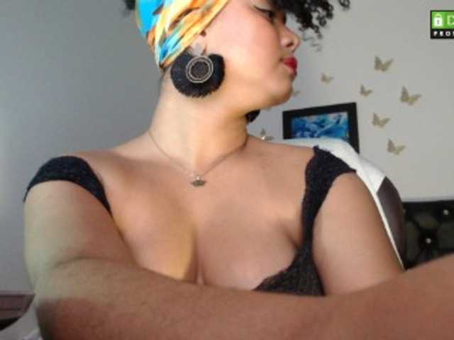 Fotografie LaCrespa GOALLL!!! SHOW FUCK PUSSY WET LATINGIRL @499 #sexy #ebony #bigdick #bigass #new #bigtitis #squirt #cum #hairypussy #curly #exotic 2000 750 1250 1250