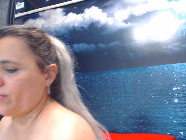 Fotografie ladysquirt11 MY DOMI IS ON CAN YOU MAKE MY PUSSY WET FOR YOU?:::))HAPPY DAY GUYS