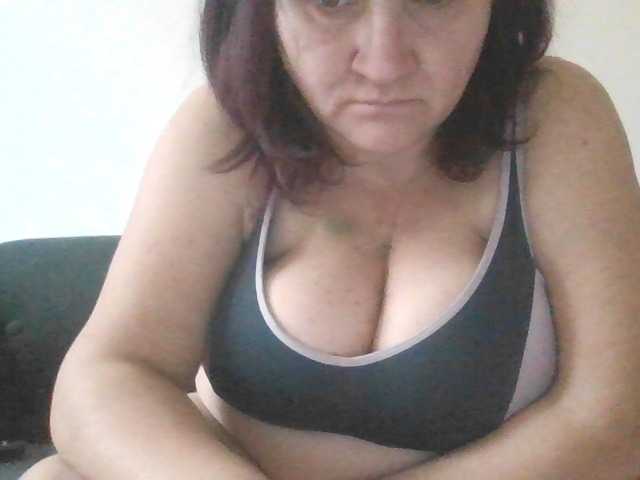 Fotografie LaraXXX33 Hello Today my bigg boobs are just 10 tok if u want see more I have menu try it!!