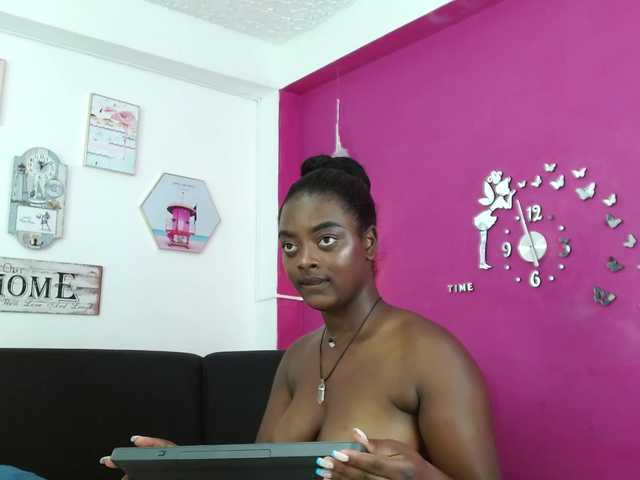 Screenshot di trasmissione LaylaBrown-