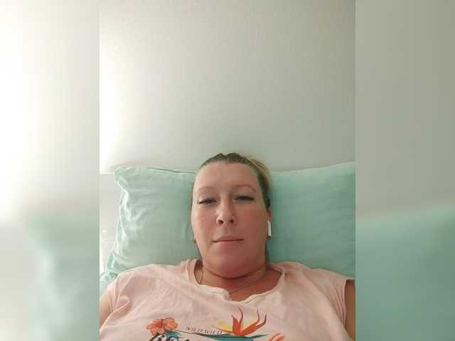 Screenshot di trasmissione 100_SWEET_DESIRES