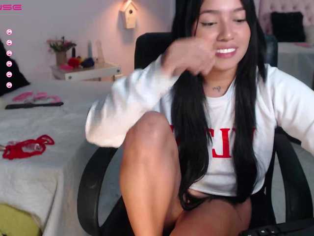 Fotografie liannamillan HARD AND FAST.#lovense #lush Give pleasure my pussy. #anal #tits #squirt #latina #teen