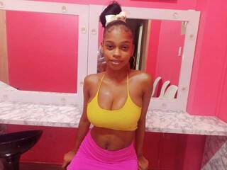 Chat video erotica littleebonymommy