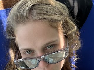 Chat video erotica Littlemolly1