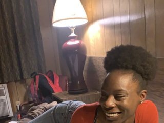 Chat video erotica littyleesh1