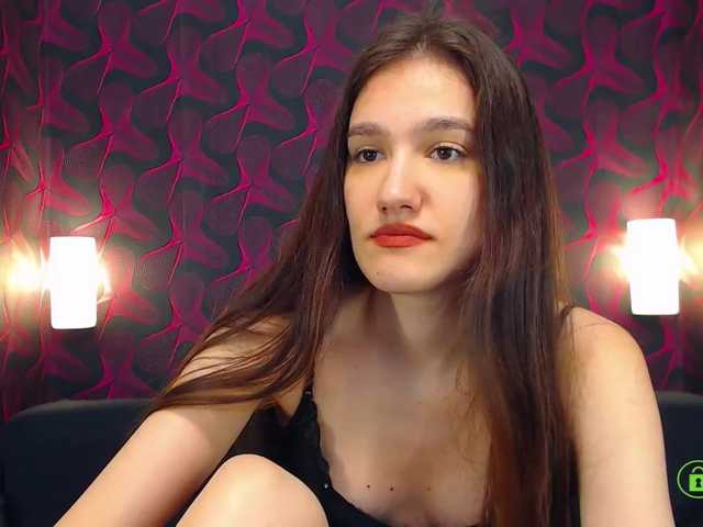 Fotografie LovelyLILYA Hey! I'm new here! Let's get the party started! #new #domi #lovense #oil #naked #feet