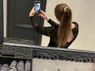Chat video erotica loveMira1