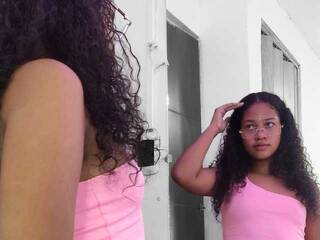 Chat video erotica Luna-horny-1