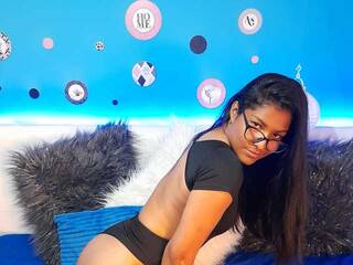 Chat video erotica MaddieScott