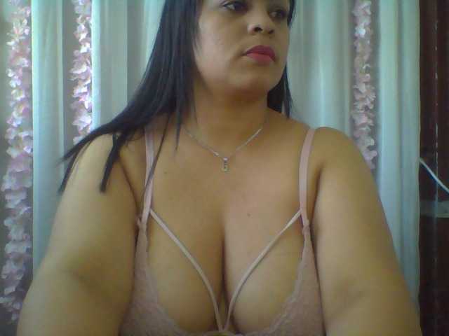 Fotografie mafersmile #latina #bigboobs #bbw #mature #mistress
