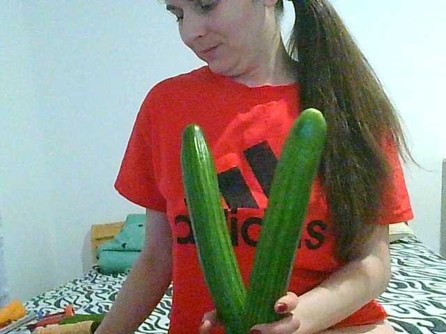 Fotografie MagalitaAx go pvt ! i not like free chat!!! all for u in show!! cucumbers will play too