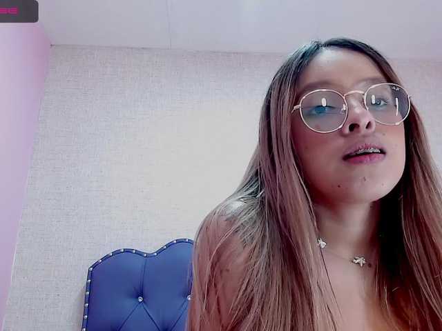 Fotografie MalejaCruz welcome!! tits 35 tips ♥ ass 40tips♥ pussy 50tips♥ squirt 500tips♥ ride dildo 350tips♥ play dildo 200 tips #anal #squirt #latina #daddy #lovense