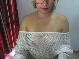 Fotografie maturesmilfx9 sqrt.350. dp 250,dildo pussy 150 lovense active 300, flash 30