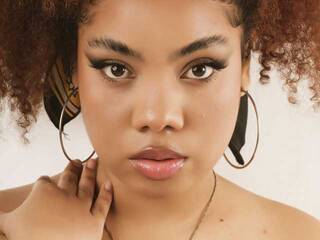 Chat video erotica MeganRoux